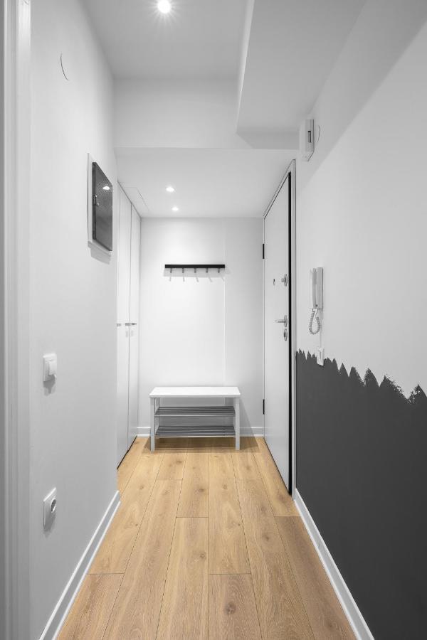 Nyma White Apartments, The Luxury Suites Tesalonika Bagian luar foto