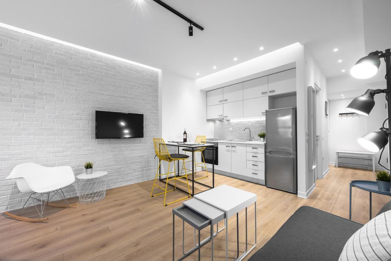 Nyma White Apartments, The Luxury Suites Tesalonika Bagian luar foto