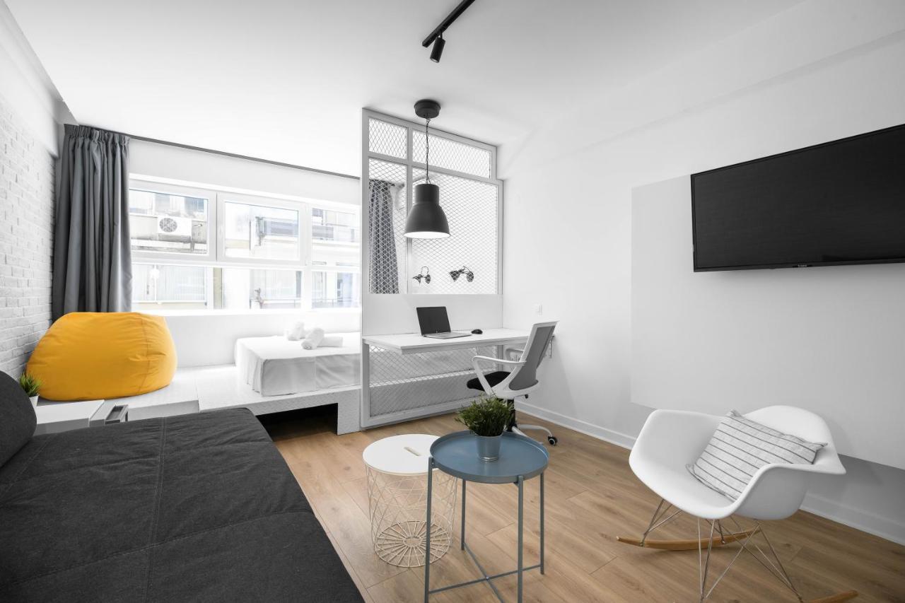 Nyma White Apartments, The Luxury Suites Tesalonika Bagian luar foto