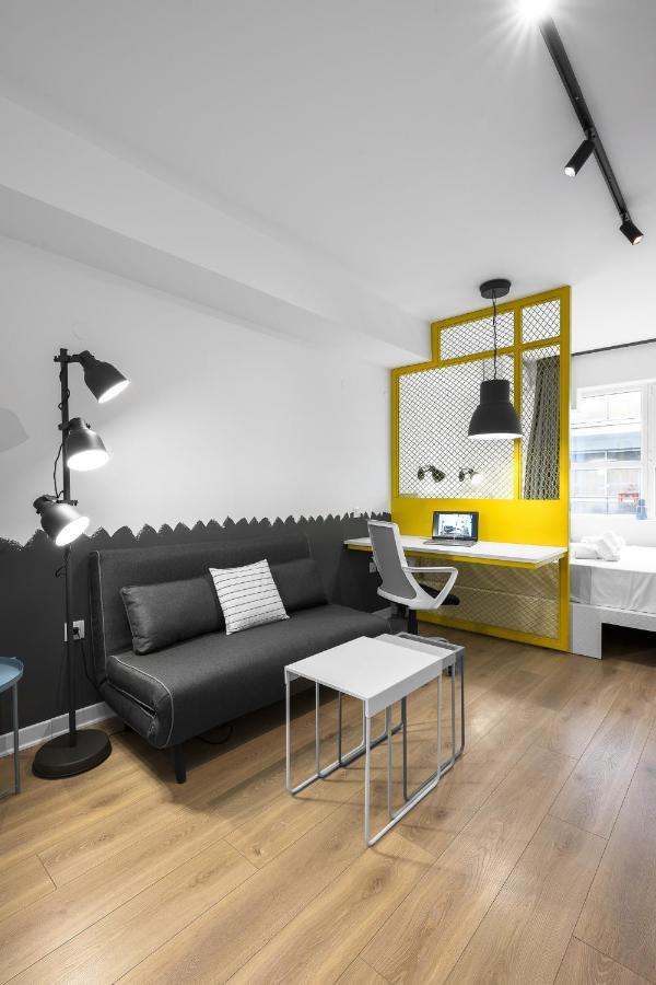 Nyma White Apartments, The Luxury Suites Tesalonika Bagian luar foto