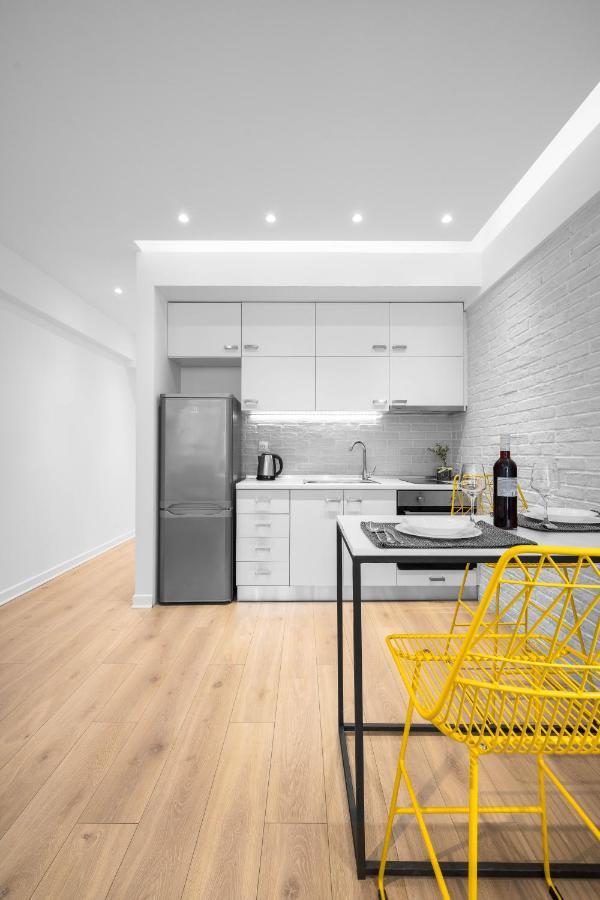 Nyma White Apartments, The Luxury Suites Tesalonika Bagian luar foto