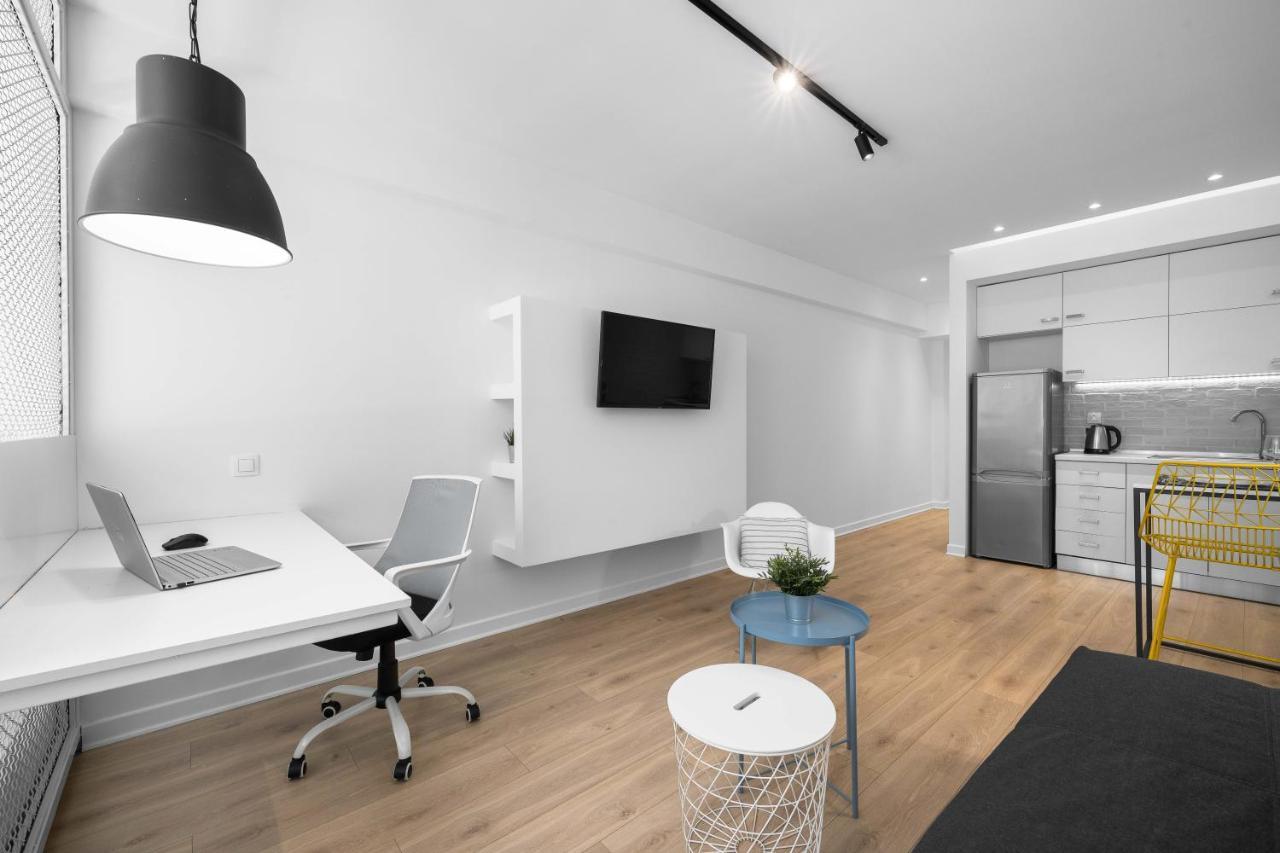 Nyma White Apartments, The Luxury Suites Tesalonika Bagian luar foto