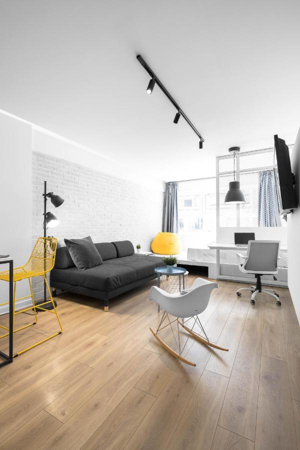 Nyma White Apartments, The Luxury Suites Tesalonika Bagian luar foto