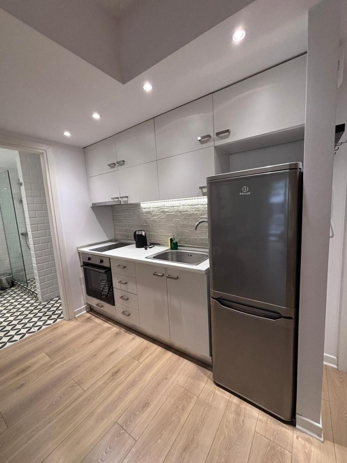 Nyma White Apartments, The Luxury Suites Tesalonika Bagian luar foto