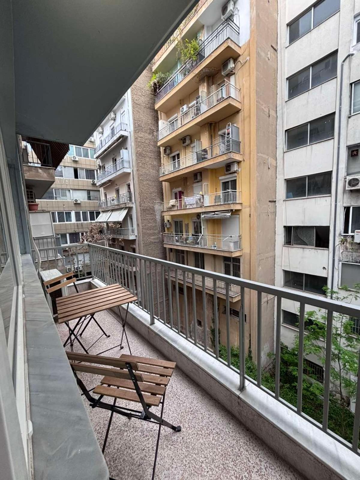 Nyma White Apartments, The Luxury Suites Tesalonika Bagian luar foto